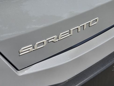 New 2026 Kia Sorento S w/ S Panoramic Sunroof Package FWD image 7