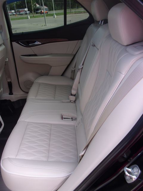 Used 2023 Buick Envision Avenir FWD image 29