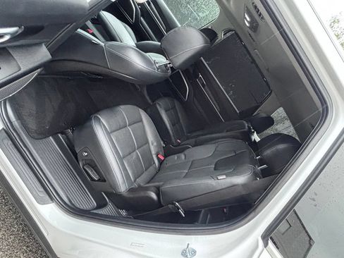 Used 2023 Kia Telluride EX w/ EX Captain's Chair Package AWD/4WD image 22