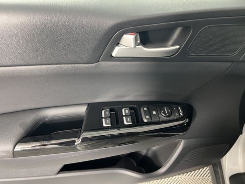 Used 2022 Kia Sportage EX AWD/4WD image 18