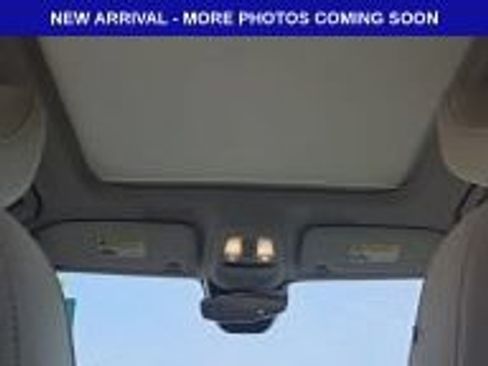 Used 2023 Volvo XC40 B5 Plus w/ Driver Assist Package AWD/4WD image 6