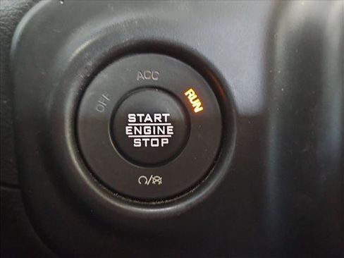 Used 2021 Jeep Gladiator Mojave AWD/4WD image 24