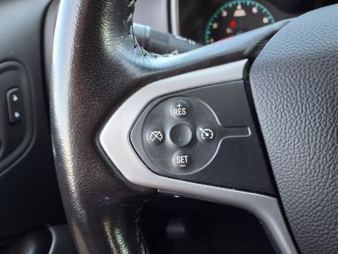 Used 2022 Chevrolet Colorado LT w/ LT Convenience Package AWD/4WD image 12