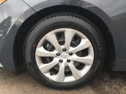 Used 2023 Toyota Corolla LE FWD image 35