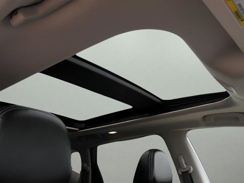 Used 2023 Nissan Murano SL w/ SL Moonroof Package image 35