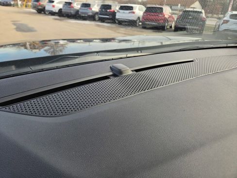 New 2026 Chevrolet Equinox LT w/ Convenience Package II image 6