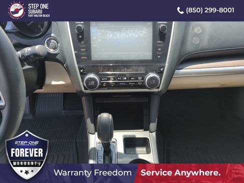 Used 2018 Subaru Outback 2.5i Limited AWD/4WD image 25