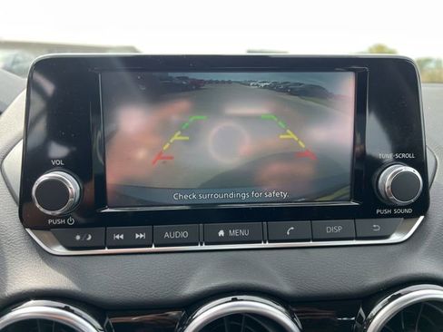 Used 2025 Nissan Sentra S image 17