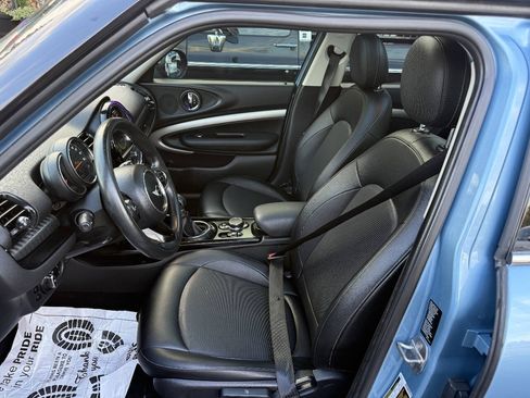 Used 2016 MINI Cooper Clubman FWD image 9