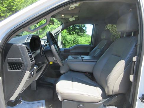 Used 2020 Ford F250 XL w/ Power Equipment Group RWD image 26