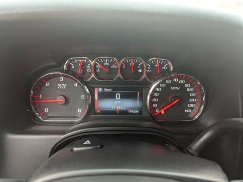 Used 2016 GMC Yukon XL SLE w/ Convenience Package image 12