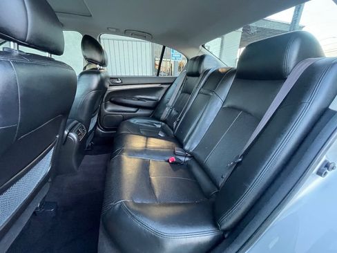 Used 2011 INFINITI G37 Journey w/ Premium Pkg image 14