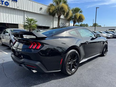 Used 2024 Ford Mustang GT RWD image 7