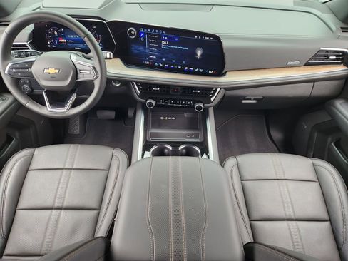 Used 2025 Chevrolet Tahoe High Country image 23