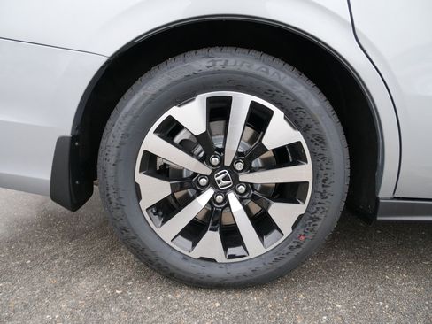 New 2026 Honda Odyssey EX-L image 11