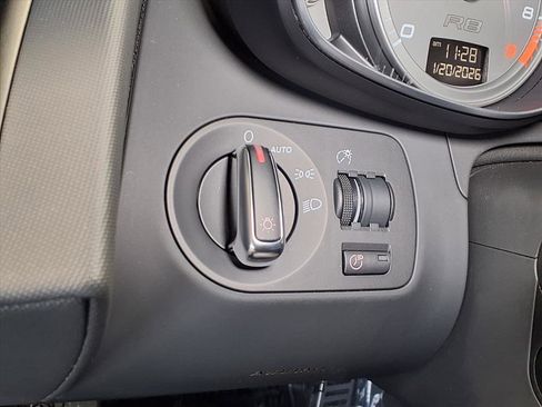 Used 2009 Audi R8 V8 image 13