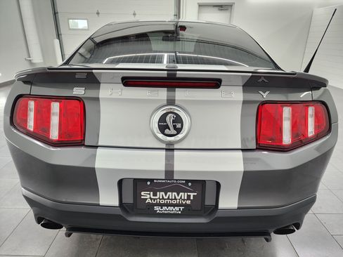 Used 2011 Ford Mustang Shelby GT500 RWD image 30