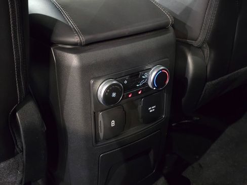 Used 2023 Ford Explorer Platinum w/ Technology Package image 38