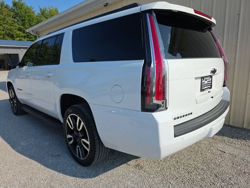 Used 2019 Chevrolet Suburban Premier AWD/4WD image 7