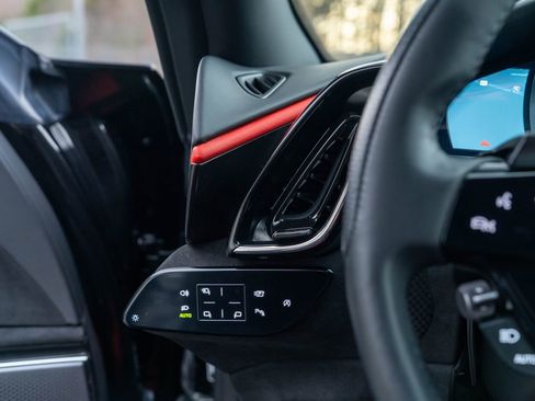 Certified 2022 Ferrari Roma image 33