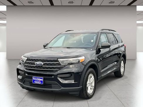 Used 2023 Ford Explorer XLT w/ Class IV Trailer Tow Package AWD/4WD image 8