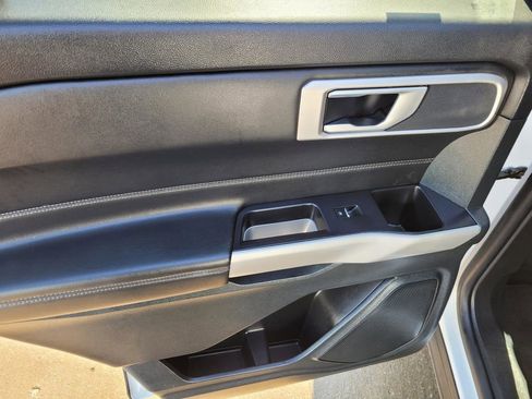 Used 2024 Ford Explorer XLT w/ Equipment Group 202A image 16