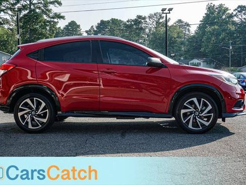 Used 2019 Honda HR-V Sport image 9