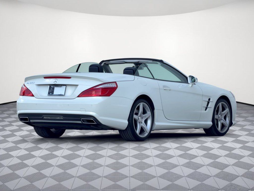 Used 2013 Mercedes-Benz SL 550 image 9