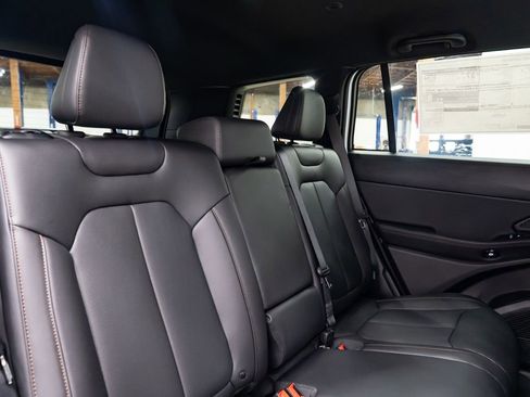 New 2026 Jeep Cherokee Limited image 28