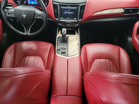 Used 2020 Maserati Levante image 16