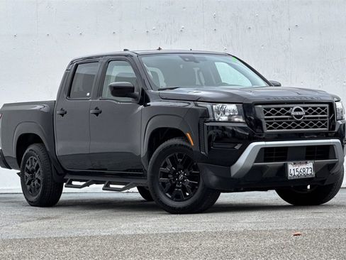 Certified 2023 Nissan Frontier SV image 2