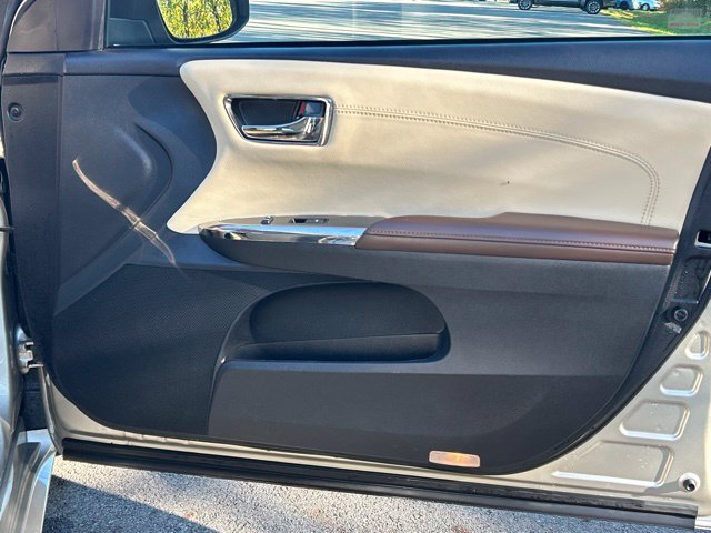 Used 2014 Toyota Avalon XLE Touring FWD image 23
