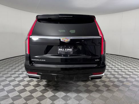 Used 2024 Cadillac Escalade ESV Luxury RWD image 9