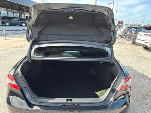Used 2022 Toyota Camry XSE FWD image 14