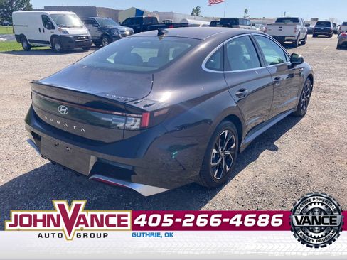 Used 2024 Hyundai Sonata SEL FWD image 7