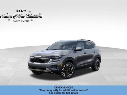 New 2025 Kia Seltos SX w/ SX Sunroof Package
