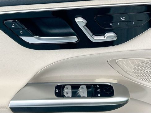 Certified 2025 Mercedes-Benz C 300 Sedan image 21