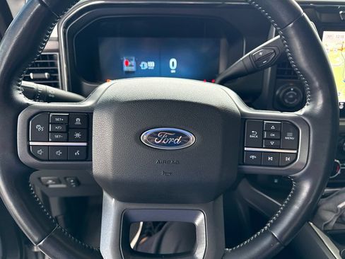 Used 2024 Ford F250 Lariat w/ Lariat Ultimate Package AWD/4WD image 3