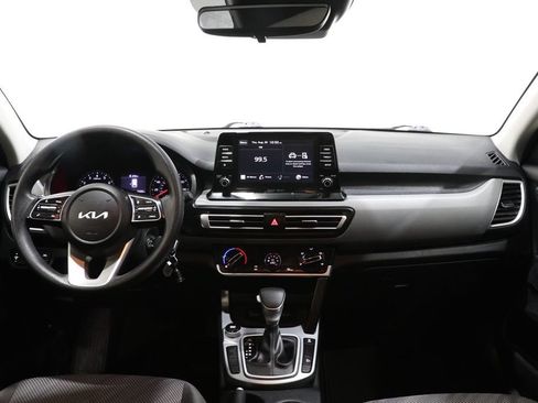 Used 2023 Kia Seltos LX AWD/4WD image 15