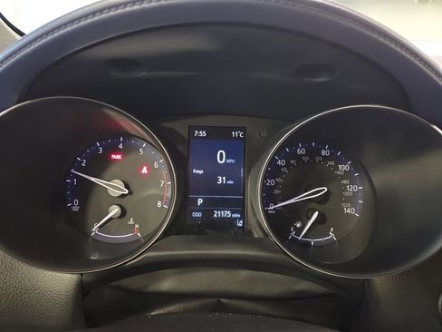 Used 2021 Toyota C-HR XLE image 23