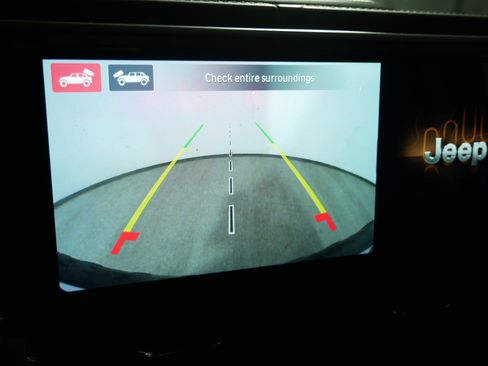 Used 2024 Jeep Wrangler Unlimited Rubicon image 33