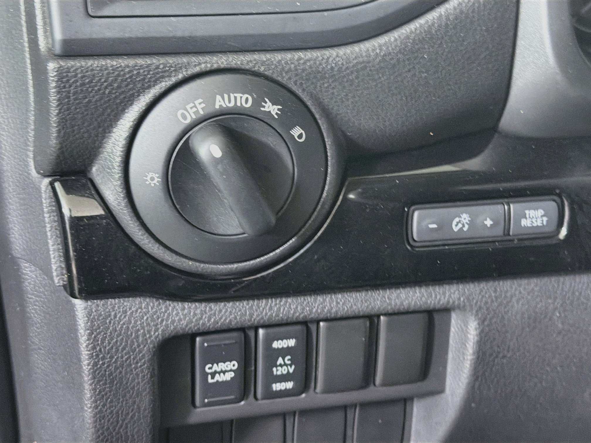 Used 2022 Nissan Titan SV w/ SV Convenience Package AWD/4WD image 16