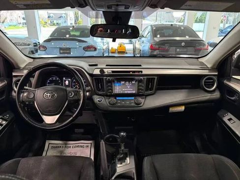 Used 2018 Toyota RAV4 XLE w/ Plus Extra Value Package AWD/4WD image 9