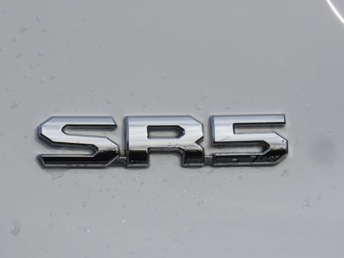 Certified 2025 Toyota Tacoma SR5 AWD/4WD image 12