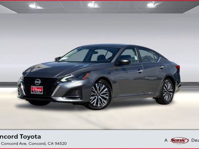 Used 2025 Nissan Altima 2.5 SV