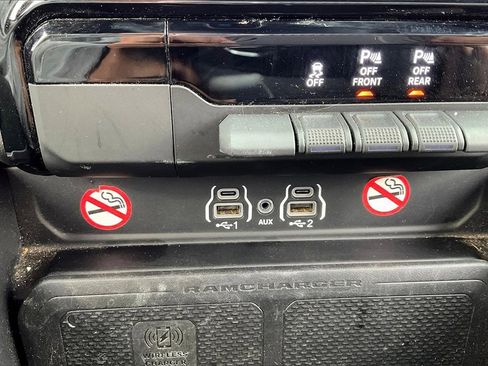 Used 2025 RAM 1500 Big Horn image 32