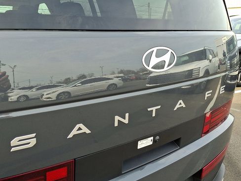 Used 2025 Hyundai Santa Fe SEL image 29