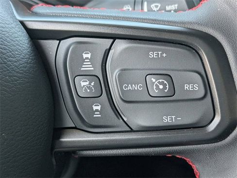 Used 2024 Jeep Wrangler Rubicon w/ Safety Group image 23