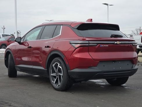 New 2026 Chevrolet Equinox EV LT FWD image 21