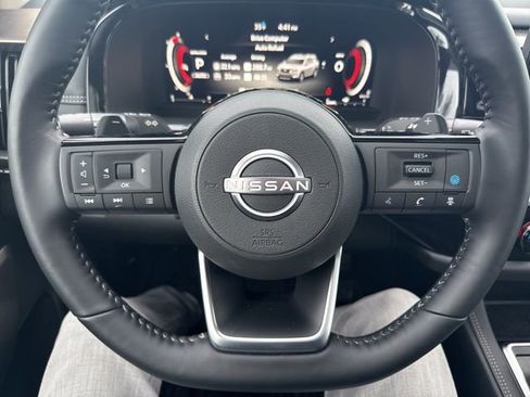 Certified 2025 Nissan Pathfinder Platinum w/ Cargo Package image 10